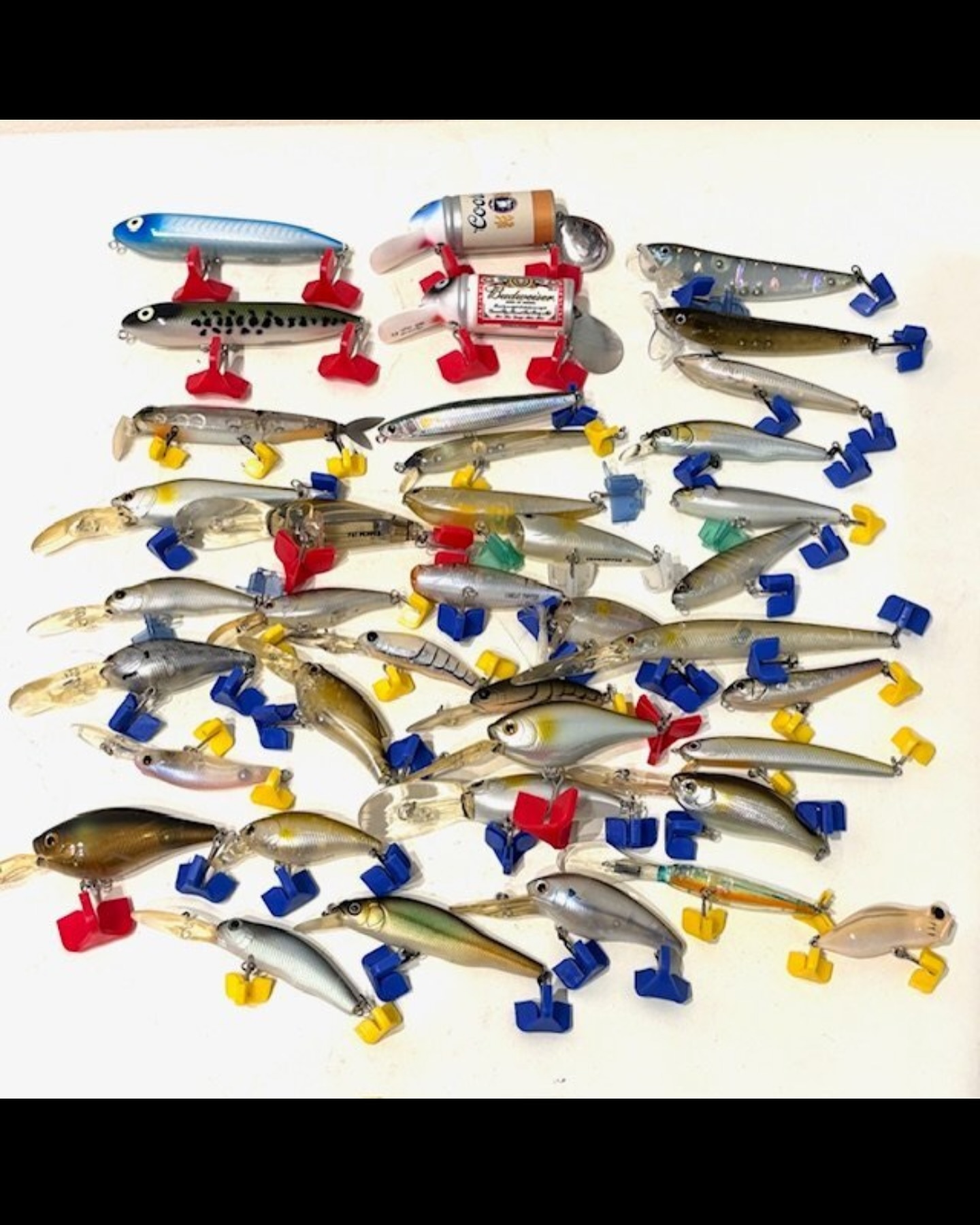 釣具大量まとめを出品中️ ボックス付きなのでそのまま持ち運びができ 