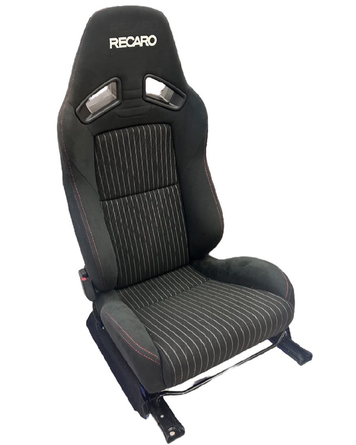 レカロの助手席用カーシート出品しました️

しっかりとしたホールド感が魅力
日常使いからスポーツドライビングまで、幅広いシーンで活躍します³₃
⁡
 で検索してみてくださいね⸒⸒
⁡
⁡